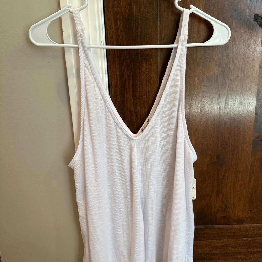 Free People White Sleeveless V-Neck Top